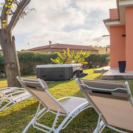 Villa Seaside - Beach Retreat With Jacuzzi Syracuse Extérieur photo